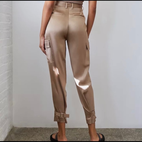 BABATON REFINED CARGO PANT IN TAUPE
00
WORN ONCE - Picture 2 of 4